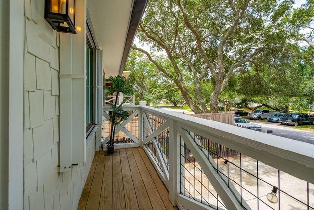 816 Palm Boulevard, Isle Of Palms, SC 29451