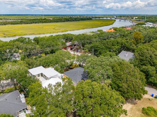 816 Palm Boulevard, Isle Of Palms, SC 29451