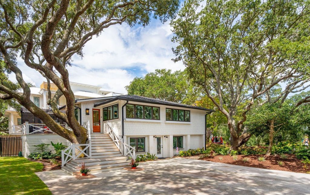 816 Palm Boulevard, Isle Of Palms, SC 29451