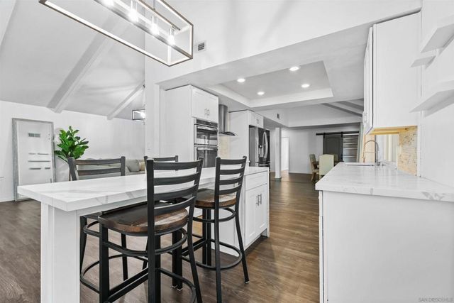 320 E Palommar Street, Chula Vista, CA 91911