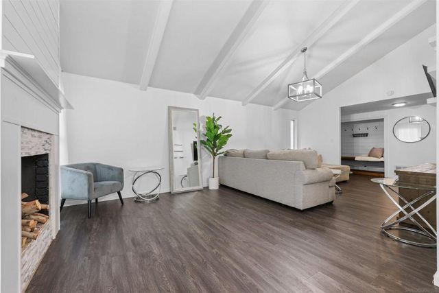 320 E Palommar Street, Chula Vista, CA 91911