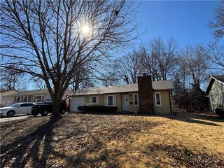 7607 W 66th Terrace, Overland Park, KS 66202