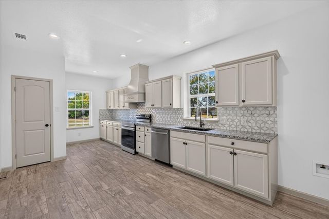 750 Jay Bird Lane, Reno, TX 76082