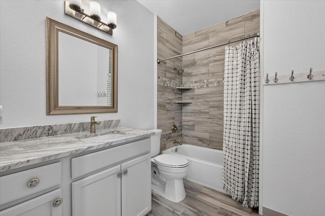 750 Jay Bird Lane, Reno, TX 76082