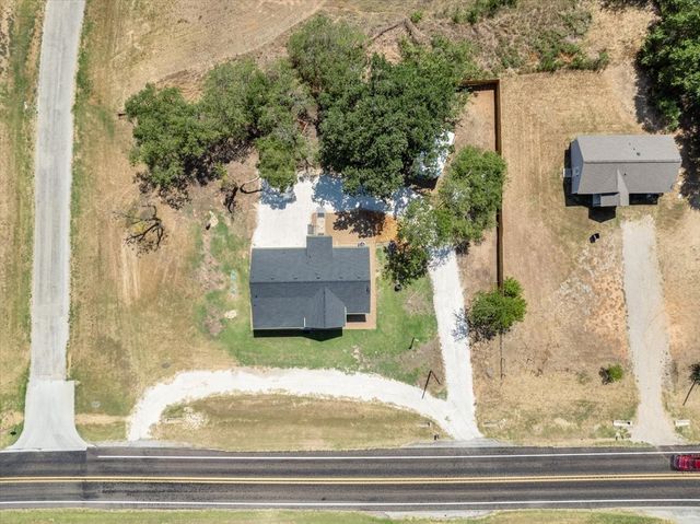 750 Jay Bird Lane, Reno, TX 76082