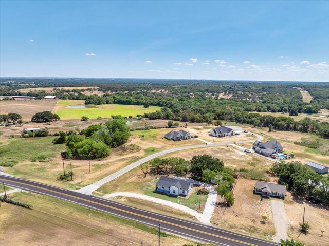 750 Jay Bird Lane, Reno, TX 76082