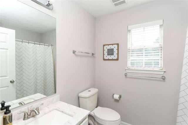 107 Barrington Parkway, Stockbridge, GA 30281