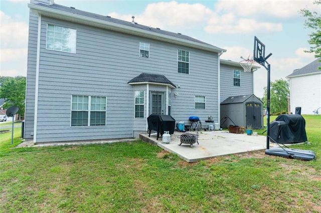 107 Barrington Parkway, Stockbridge, GA 30281