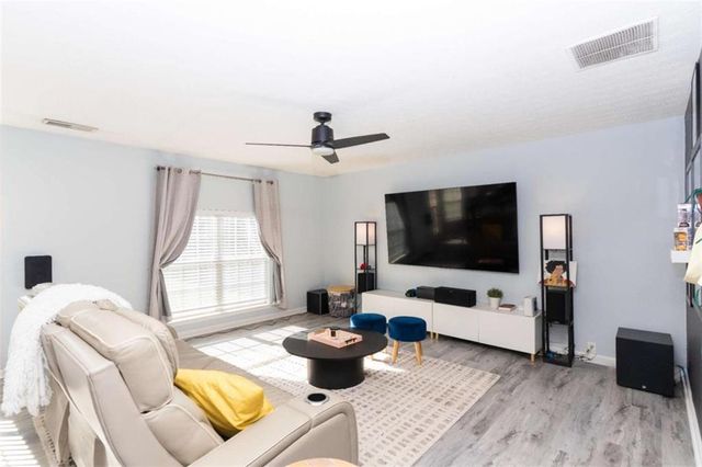 107 Barrington Parkway, Stockbridge, GA 30281