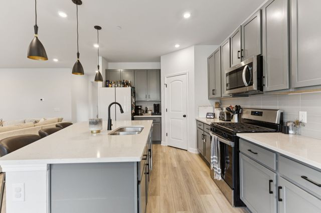 903 Carnation Dr, Smyrna, TN 37167