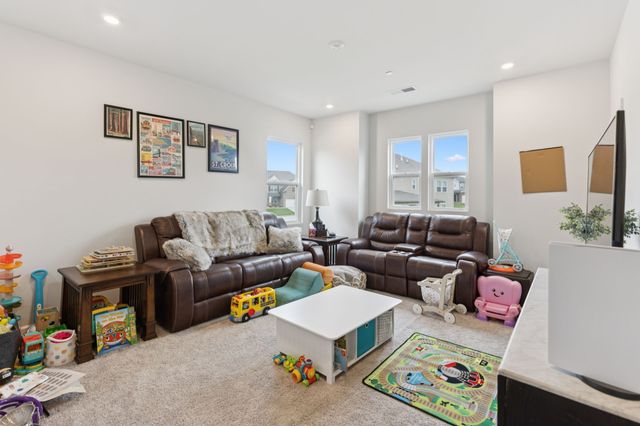 903 Carnation Dr, Smyrna, TN 37167