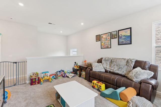 903 Carnation Dr, Smyrna, TN 37167