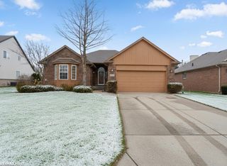 40364 Long Horn Drive, Sterling Heights, MI 48313