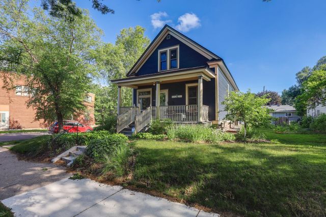 1162 Thomas Avenue, Saint Paul, MN 55104