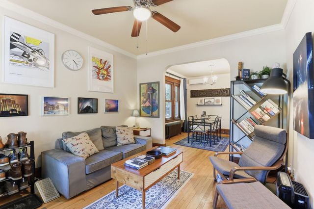 1162 Thomas Avenue, Saint Paul, MN 55104