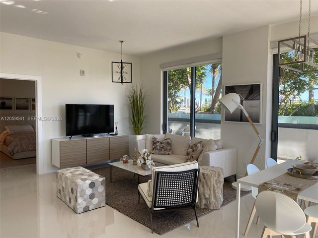 2960 NE 207th Street 517, Aventura, FL 33180