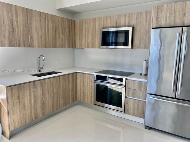 2960 NE 207th Street 517, Aventura, FL 33180