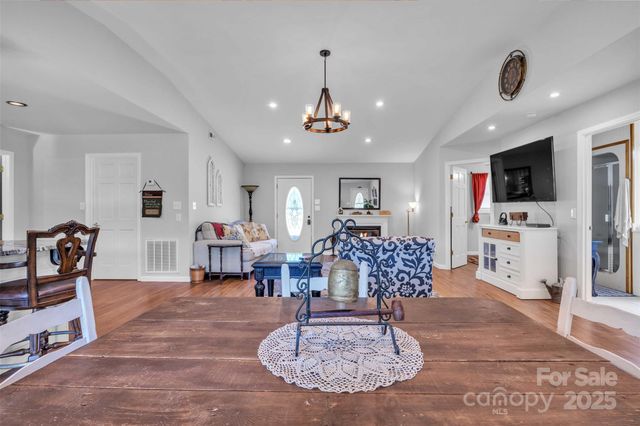 5158 Jenkins Road, Morganton, NC 28655