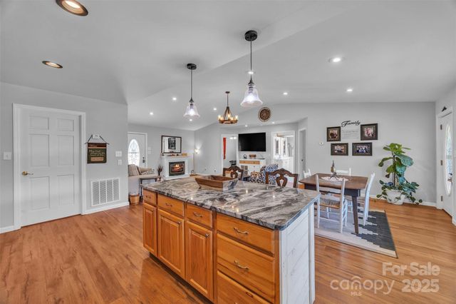 5158 Jenkins Road, Morganton, NC 28655