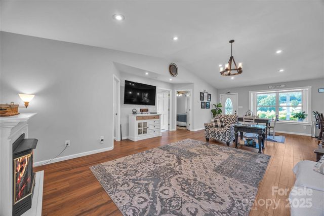 5158 Jenkins Road, Morganton, NC 28655