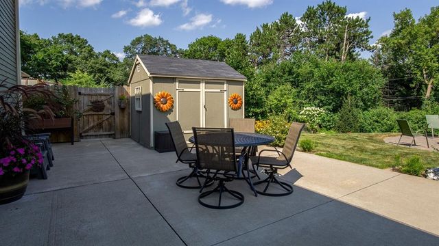 2229 Orchard Place, Eau Claire, WI 54703