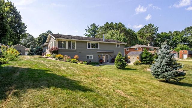 2229 Orchard Place, Eau Claire, WI 54703