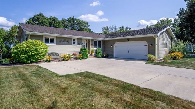2229 Orchard Place, Eau Claire, WI 54703