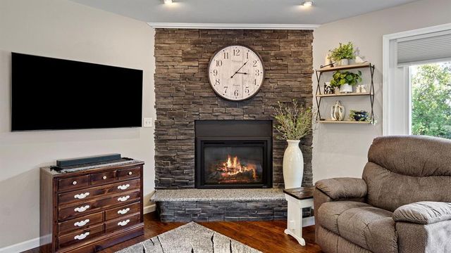 2229 Orchard Place, Eau Claire, WI 54703