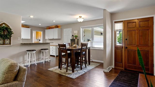2229 Orchard Place, Eau Claire, WI 54703