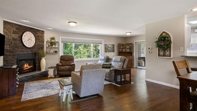 2229 Orchard Place, Eau Claire, WI 54703