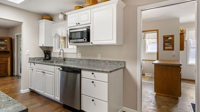 2229 Orchard Place, Eau Claire, WI 54703