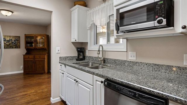2229 Orchard Place, Eau Claire, WI 54703