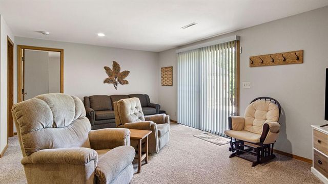 2229 Orchard Place, Eau Claire, WI 54703