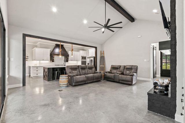 19178 Grandview Point, Montgomery, TX 77356