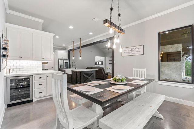 19178 Grandview Point, Montgomery, TX 77356