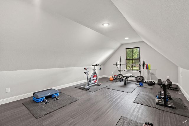 19178 Grandview Point, Montgomery, TX 77356