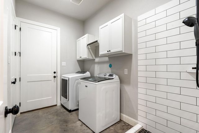 19178 Grandview Point, Montgomery, TX 77356