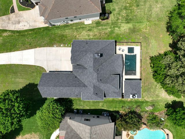 19178 Grandview Point, Montgomery, TX 77356