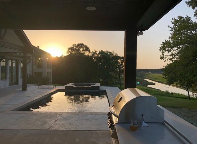 19178 Grandview Point, Montgomery, TX 77356