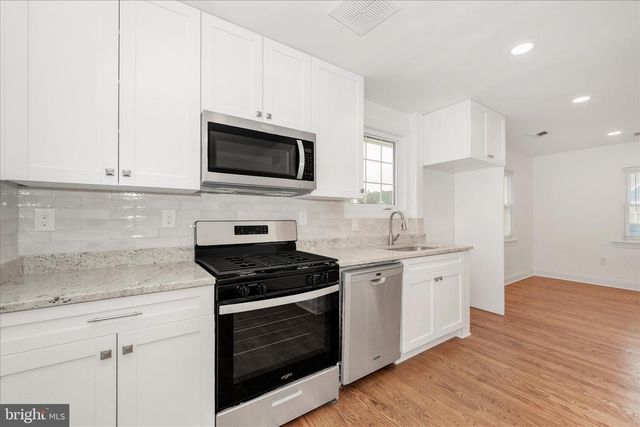1925 QUEENSWAY, Baltimore, MD 21222