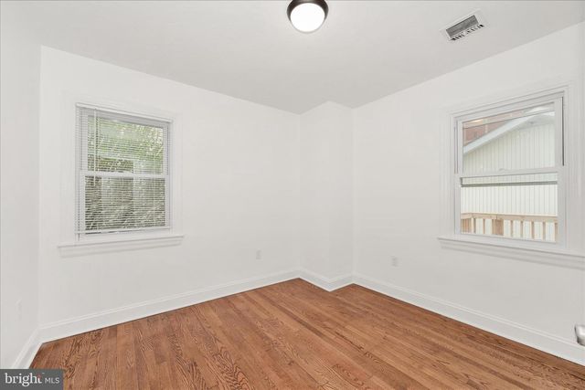 1925 QUEENSWAY, Baltimore, MD 21222