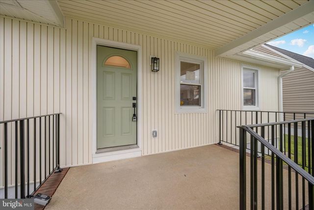 1925 QUEENSWAY, Baltimore, MD 21222