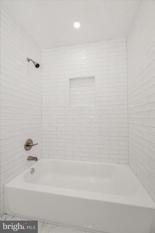 1925 QUEENSWAY, Baltimore, MD 21222