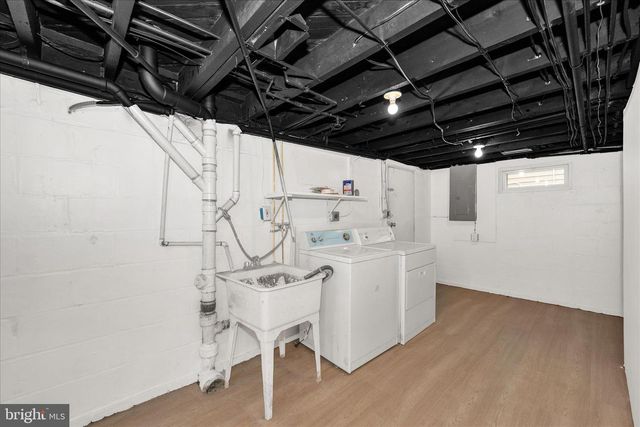 1925 QUEENSWAY, Baltimore, MD 21222