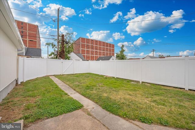 1925 QUEENSWAY, Baltimore, MD 21222