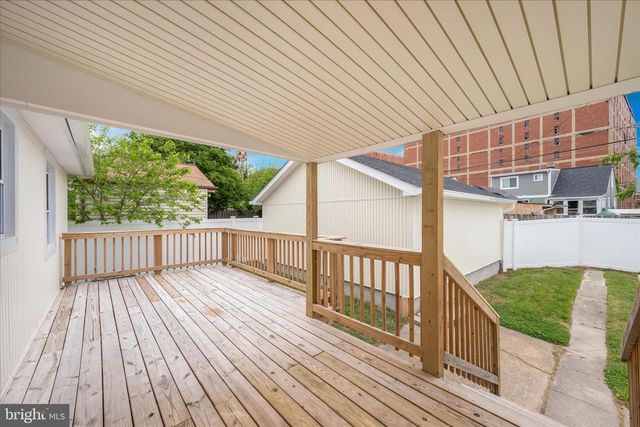 1925 QUEENSWAY, Baltimore, MD 21222