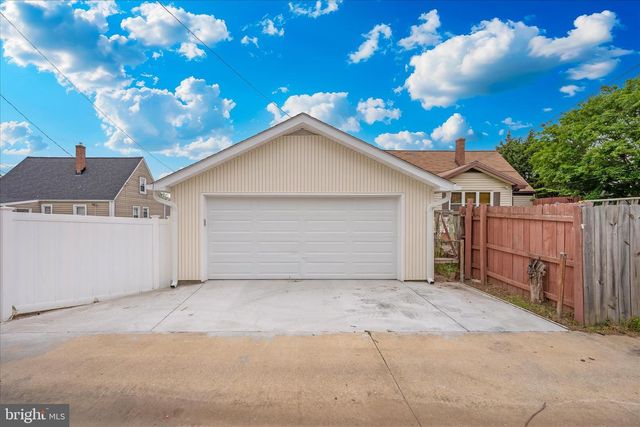 1925 QUEENSWAY, Baltimore, MD 21222