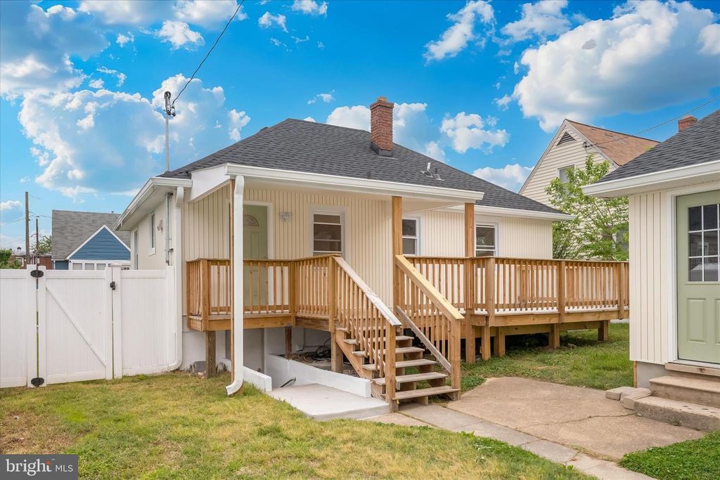 Image 35 of property listing at 1925 QUEENSWAY, Baltimore, MD 21222