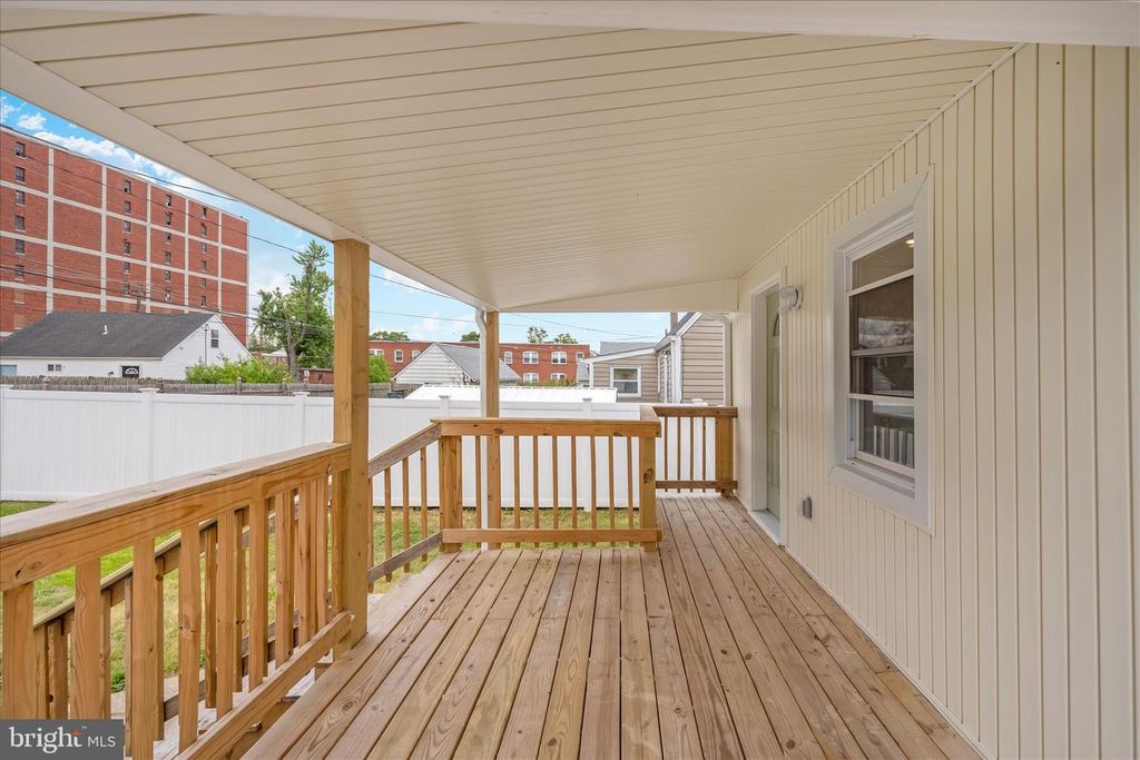 Image 42 of property listing at 1925 QUEENSWAY, Baltimore, MD 21222