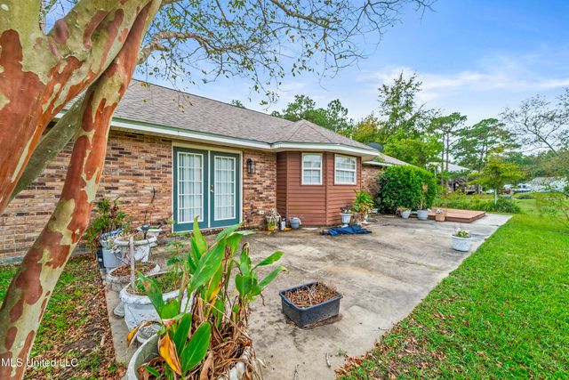 109 Fernwood Drive, Pass Christian, MS 39571